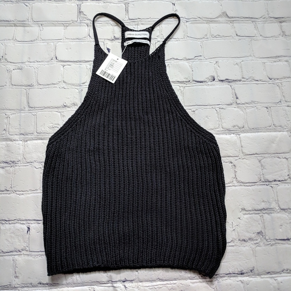 11/5 - NWT UO Cropped Knit Halter Black